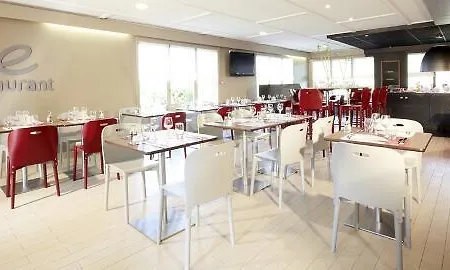 Campanile Est-bizanos 3* Pau