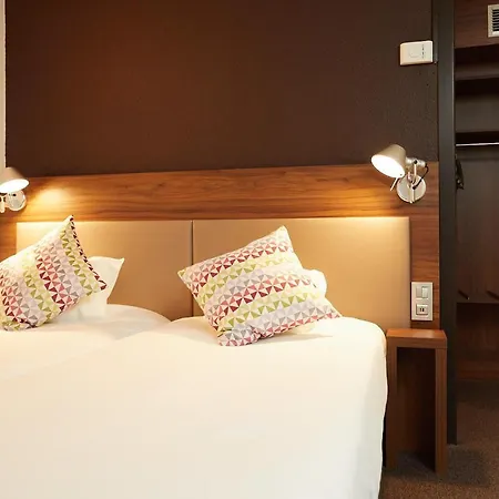 Campanile Est-bizanos 3* Pau