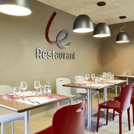 Hotel Campanile Est-bizanos 3*