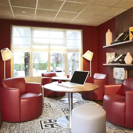 Campanile Est-bizanos Hotel