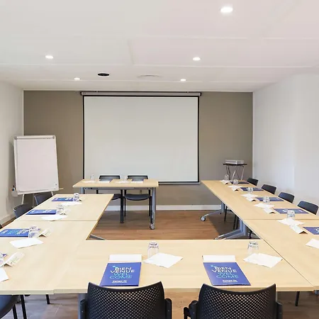 Hotel Campanile Est-bizanos