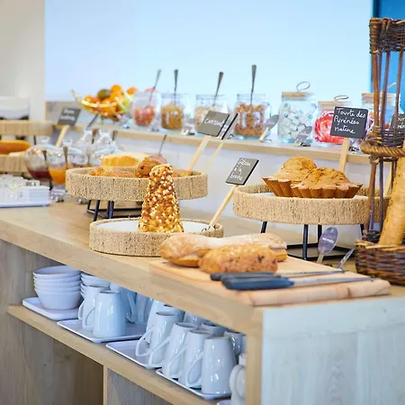 艾斯塔比扎诺钟楼酒店 3*