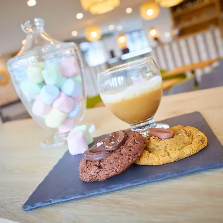 Campanile Est-bizanos Hotel