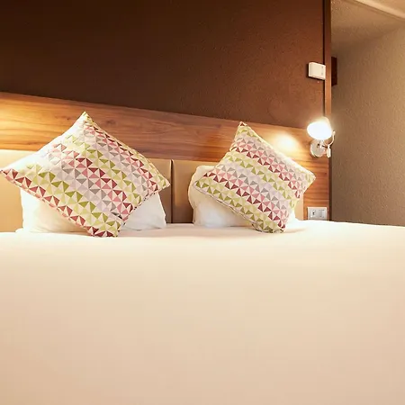 Campanile Est-bizanos Hotel 3*