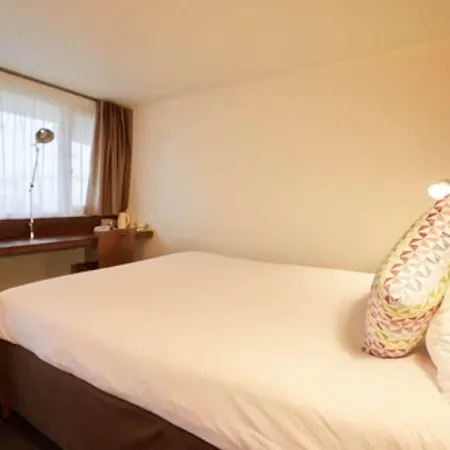 Campanile Est-bizanos