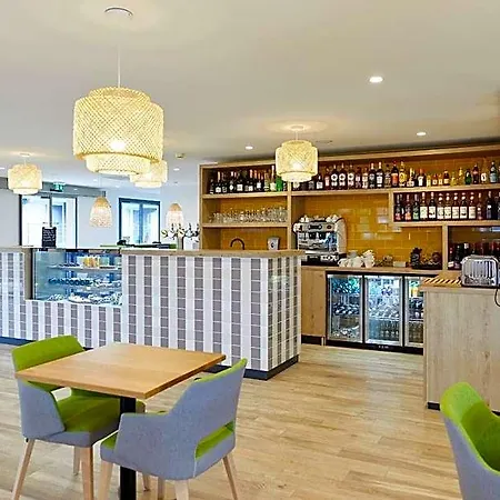 Campanile Est-bizanos 3*