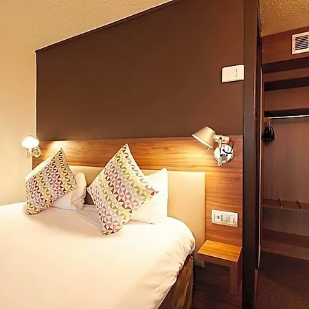 Campanile Est-bizanos 3*