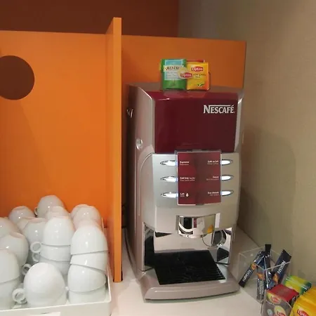 Campanile Est-bizanos Hotel