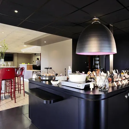 Campanile Est-bizanos 3*