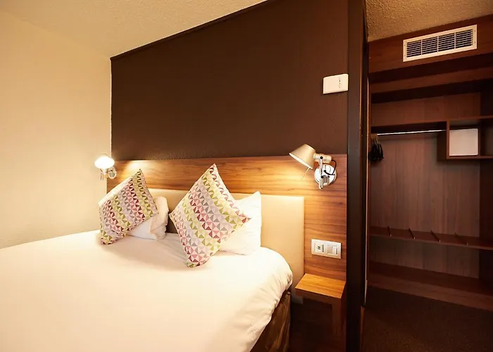 Campanile Est-bizanos