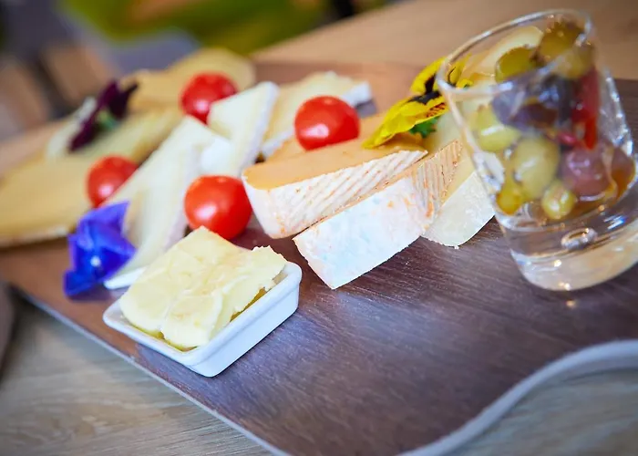 Campanile Est-bizanos 3*