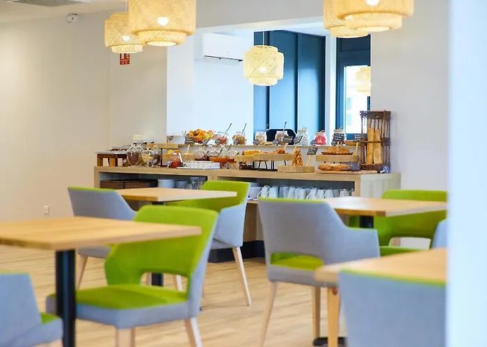 Campanile Est-bizanos 3*