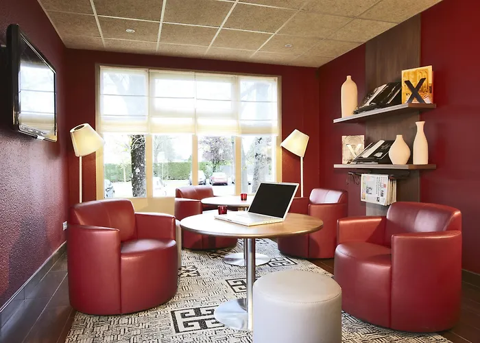 Campanile Est-bizanos Hotel