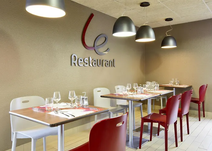 Campanile Est-bizanos Hotel