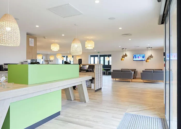 Hotel Campanile Est-bizanos