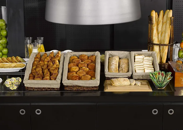 Campanile Est-bizanos 3* Pau