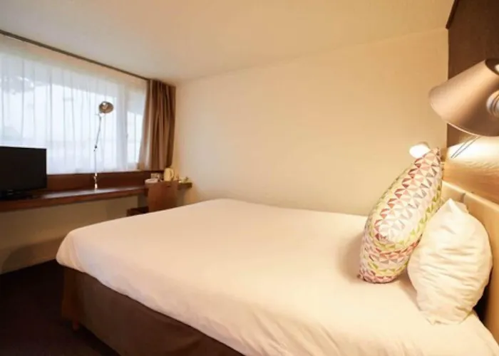 Campanile Est-bizanos