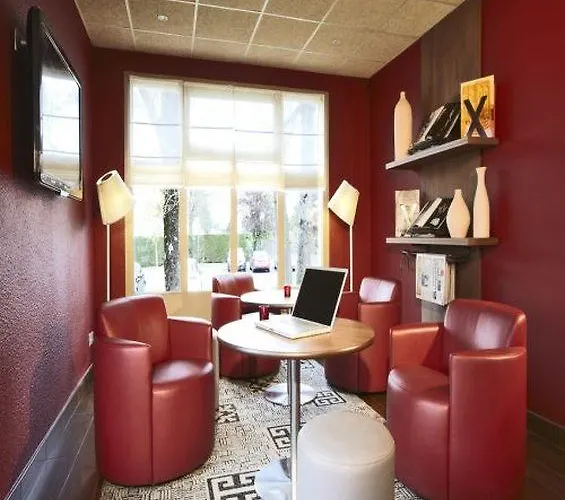 Campanile Est-bizanos Pau